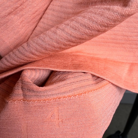 Lululemon Swiftly Tech 2.0 Long Sleeve: Size 4 - Picture 4 of 5